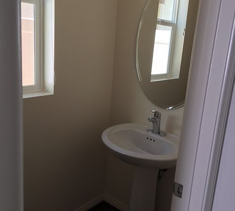 3rd image of 26835 Albion Way