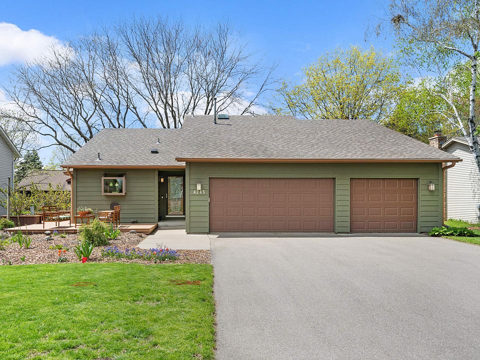 1st image of 4243 Yorktown Dr