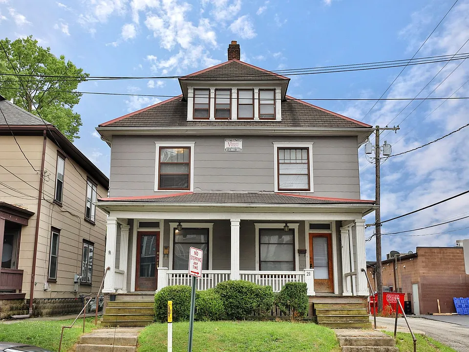 21 E Blake Ave