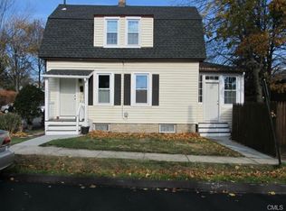 1020 Hillside Ave, Stratford, CT 06614