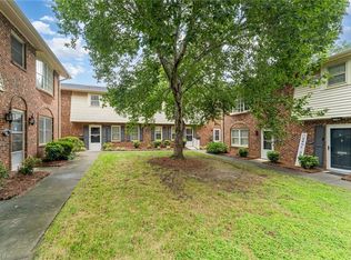 627 W Front St APT D, Burlington, NC 27215