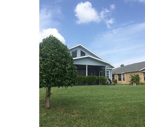 2nd image of 17810 Castle Harbor Dr