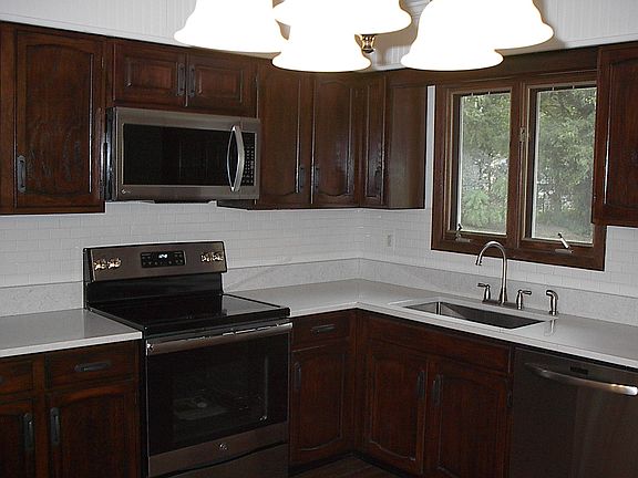 4th image of 4595 Apple Valley Dr