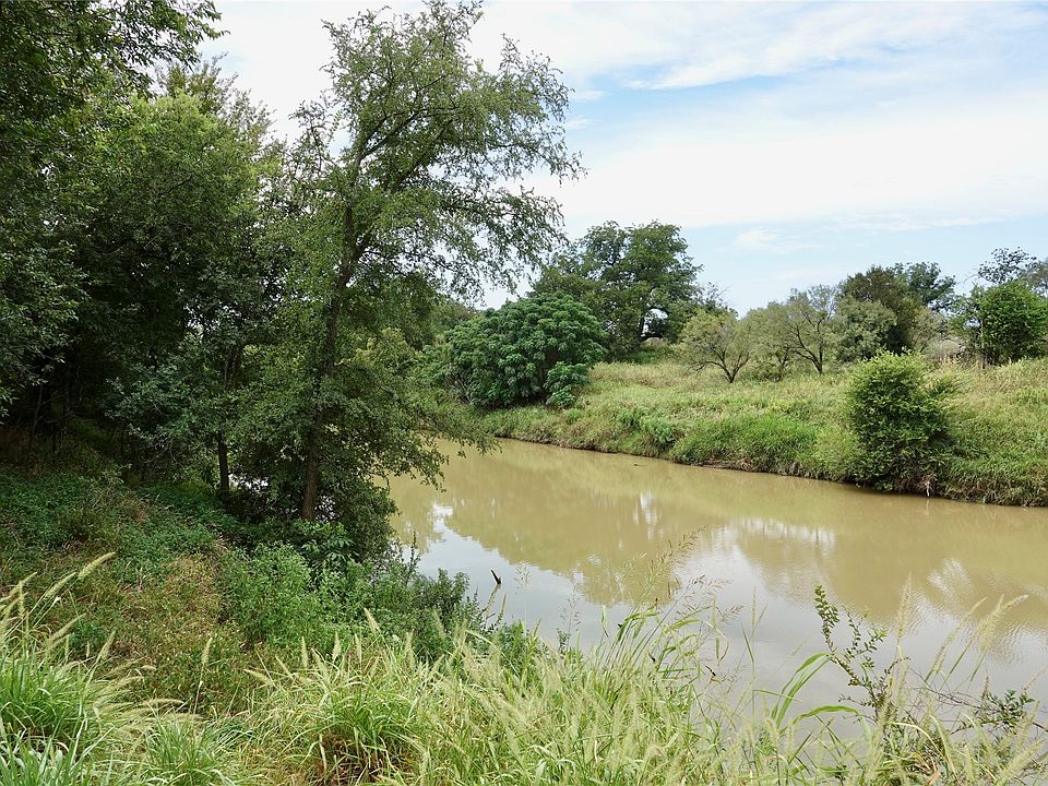 1st image of 392 County Road 433