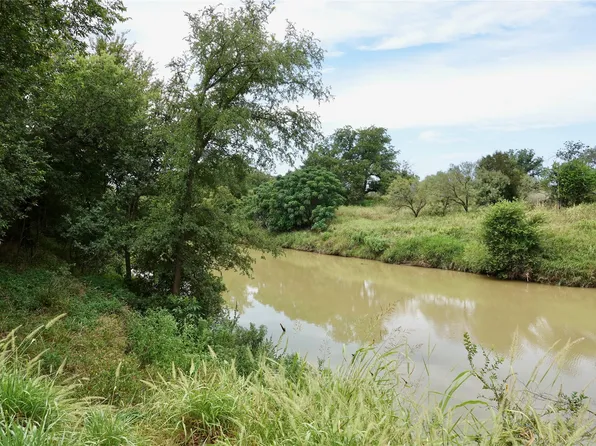 392 County Road 433, Mullin, TX 76864