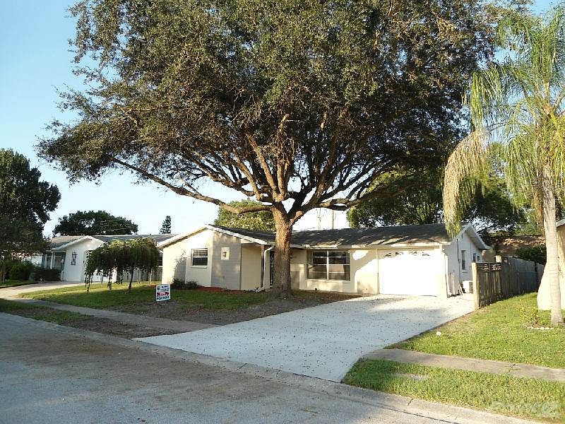 4220 Raccoon Loop Exterior (2)