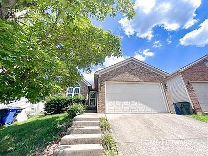 664 Hugging Bear Dr — Photo 2