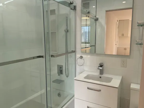 347 West 57th Street image 14 of 27