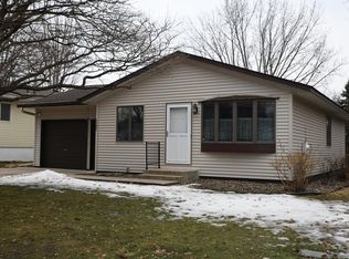1121 4th St W, Hastings, MN 55033