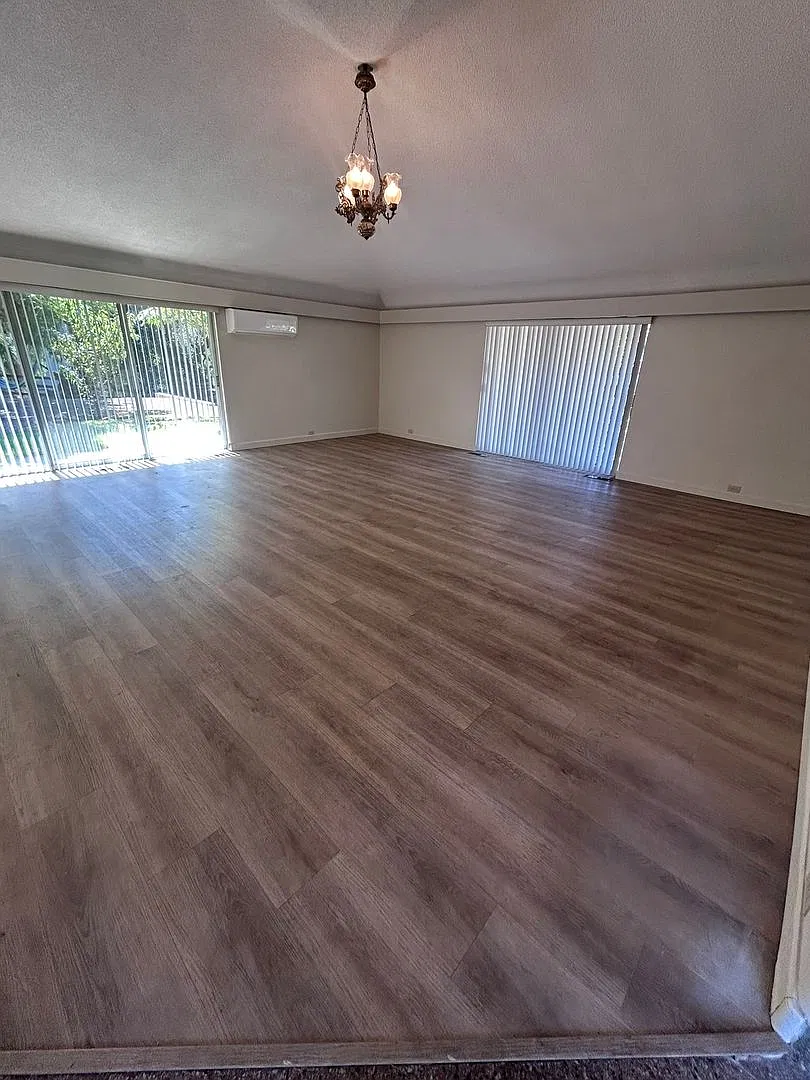 4bed/2 Bath Home Available Now! Near Major Freeways And So Much More! — Photo 1