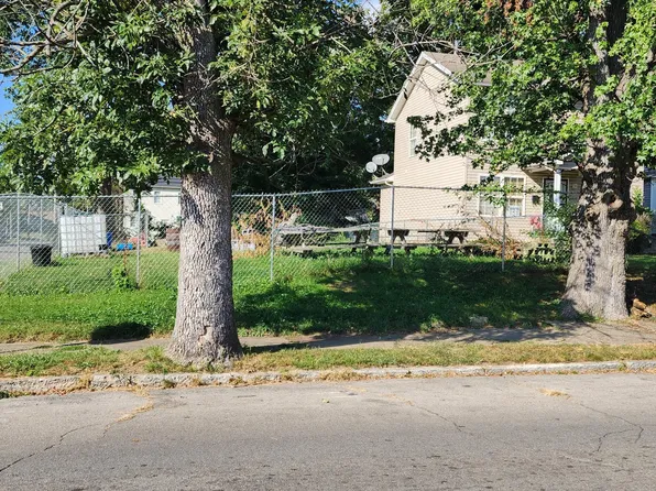 2339 Date St, Louisville, KY 40210