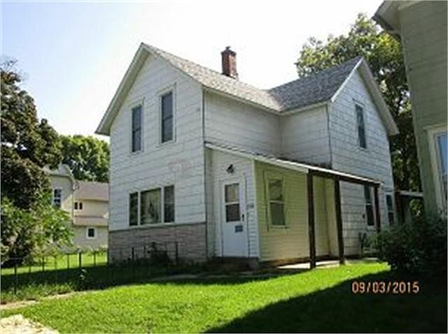 1st image of 1525 N 2nd St