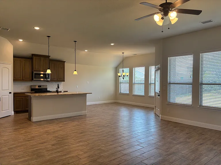 2901 Pronghorn Dr — Photo 4