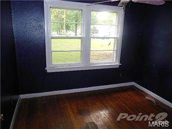 3rd image of 8930 Shannonaire Dr