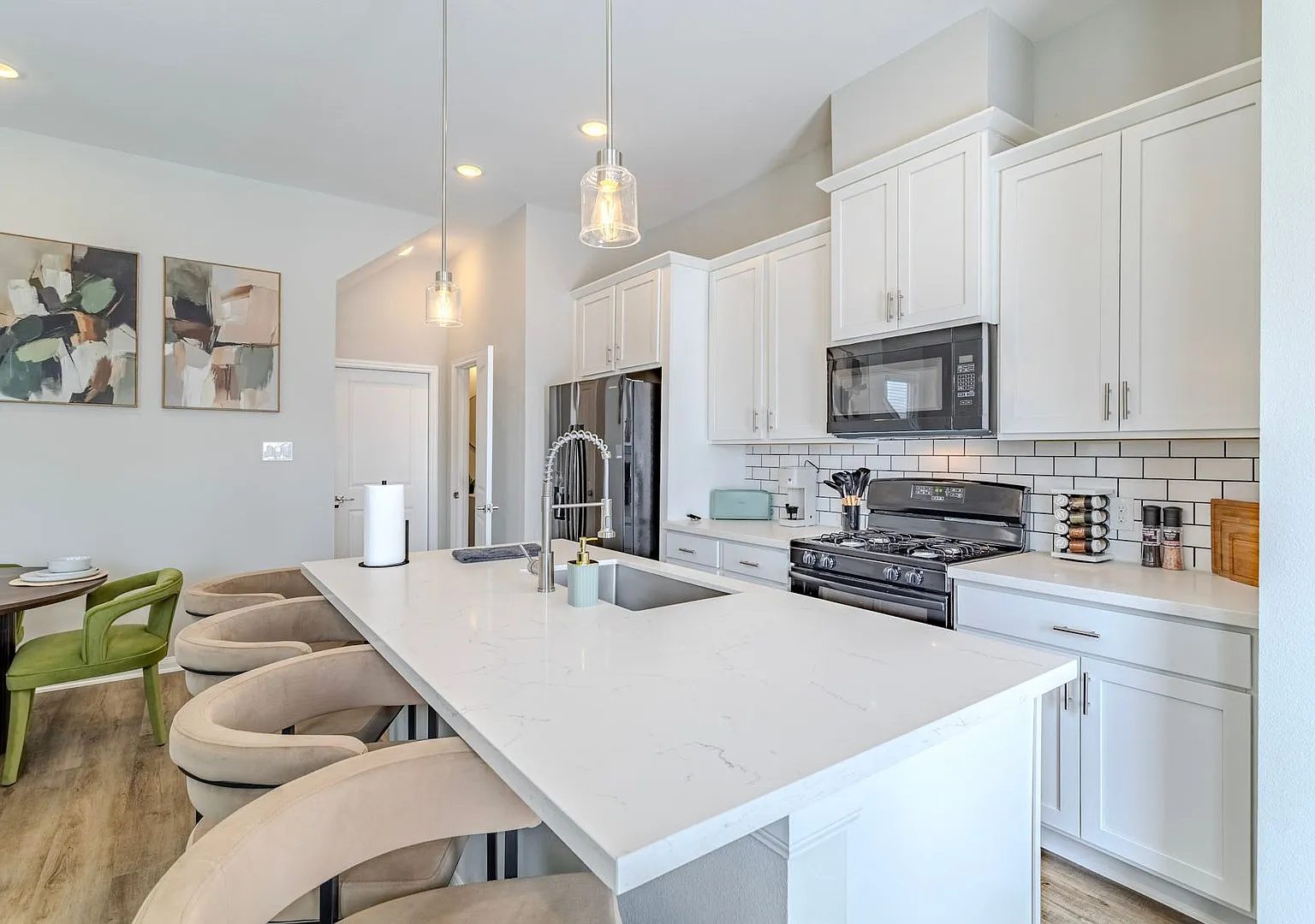 Step Up to Something Better in Esther Acres — Photo 4