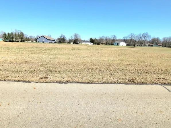 979 Waynoka Dr, Sardinia, OH 45171