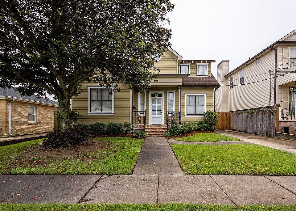 1st image of 808 Ridgewood Dr