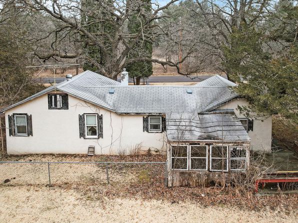 5969 Pioneer Rd S, Saint Paul Park, MN 55071