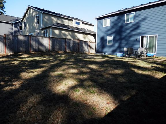 3rd image of 20520 11th Ave E