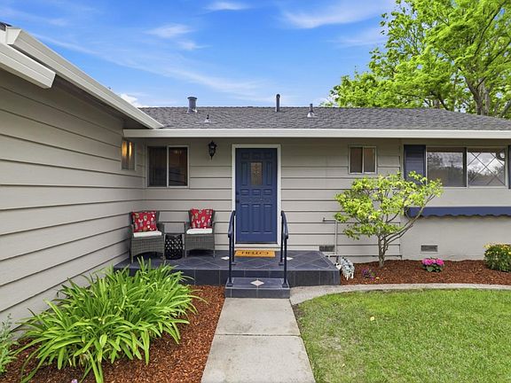 3rd image of 1544 Willowgate Dr