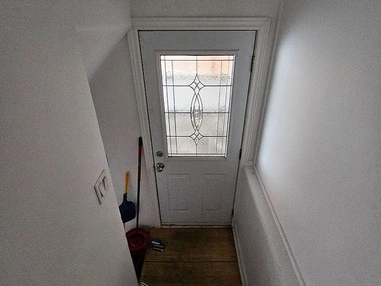 1340 Warden Ave #BASEMENT — Photo 7