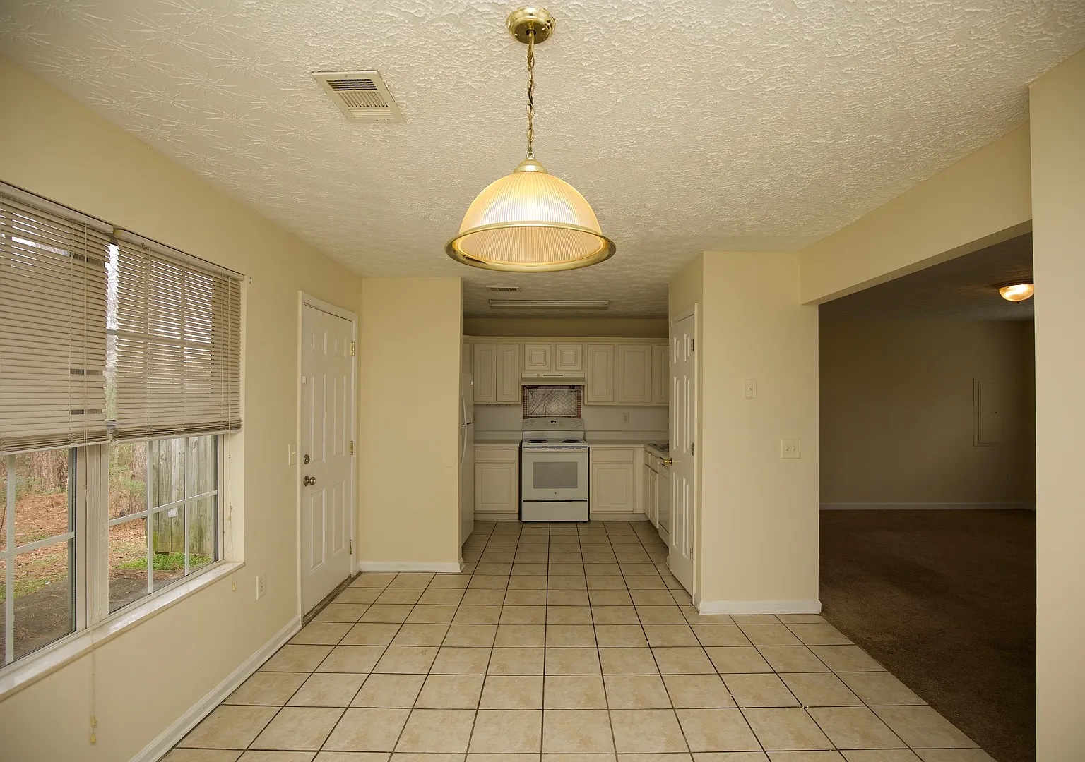 8260 Max Ct — Photo 4