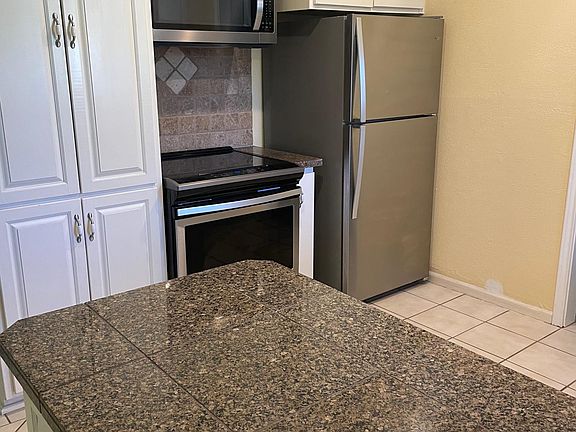 5th image of 1336 Northlake Dr