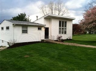 112 Evans Rd, Zelienople, PA 16063