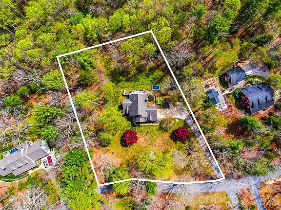 5th image of 32 Franklin Farm Rd