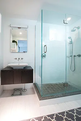 Rented by Keller Williams NYC | media 19