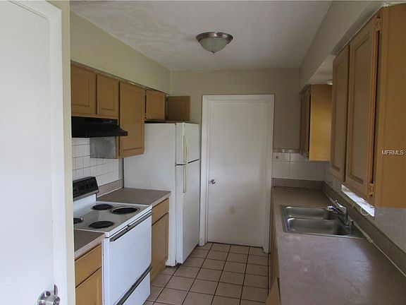 3rd image of 4426 Fairlawn Dr