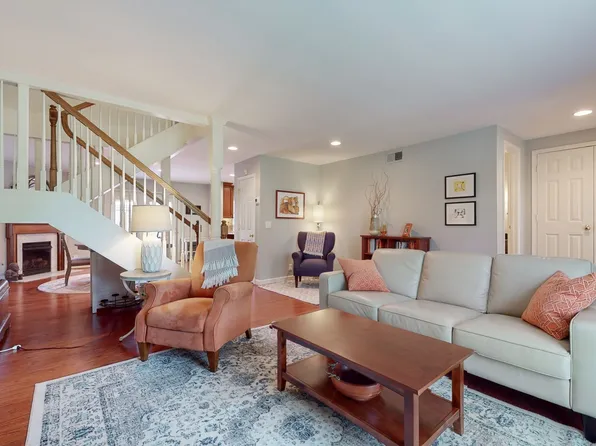 8207 Sawyer Brown Rd APT J7, Nashville, TN 37221