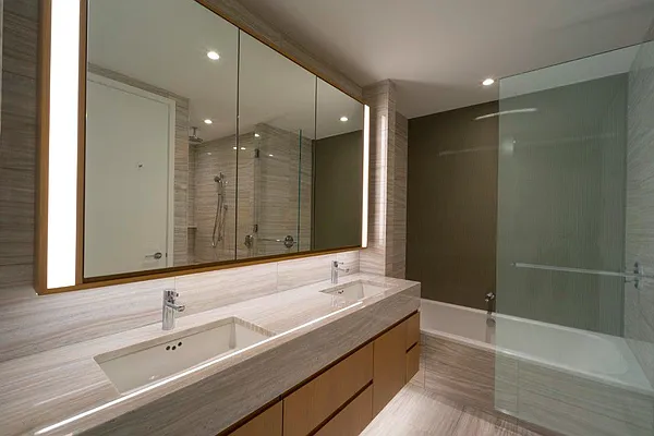 Rented by New York Casas Ltd. | media 65