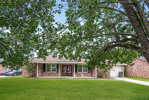 306 Gippy Dr Photo 1