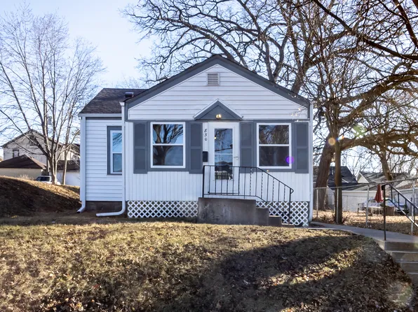 830 Thomas Ave N, Minneapolis, MN 55411