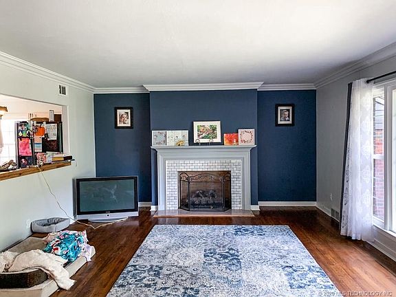 2nd image of 5 Carol Dr
