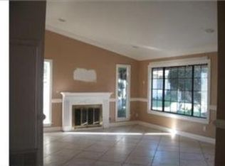 2761 Leo Cir, Riverside, CA 92503