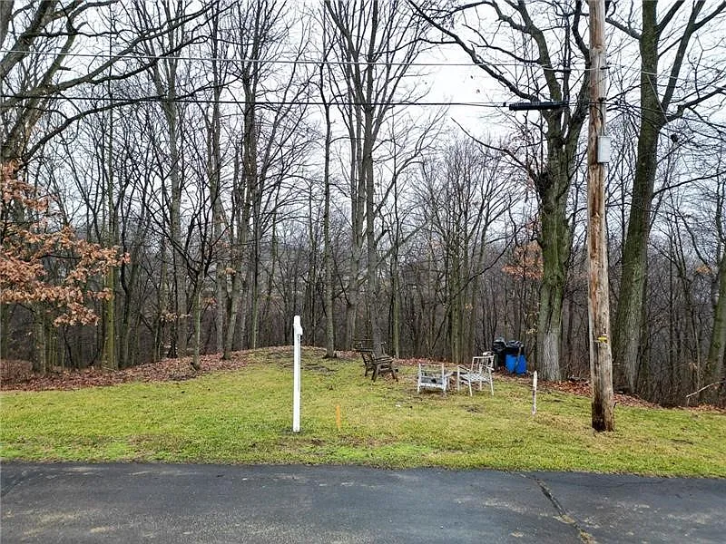 Front Rd photo 1