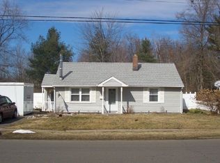 108 Crescent Dr, East Hartford, CT 06118