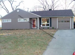 3917 SW Dixie Ct, Topeka, KS 66614