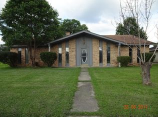 103 Bennett Lake Rd, Monroe, LA 71203