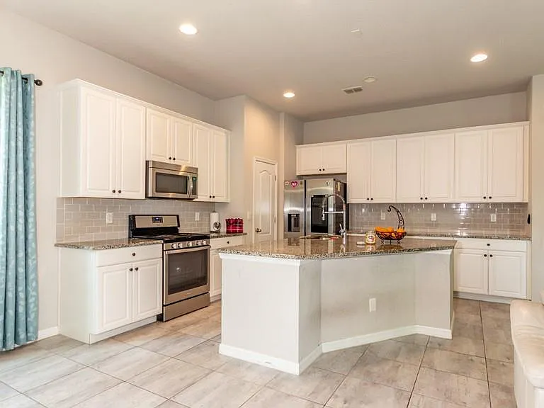 5912 Village Center Dr — Photo 15