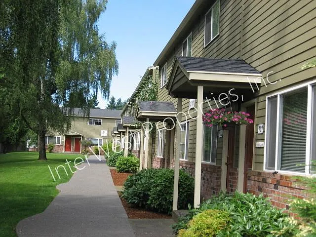 16705 NE Halsey St #108 — Photo 1