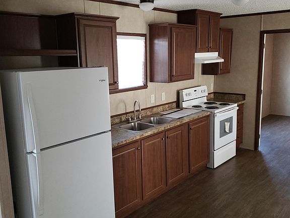 4th image of 14136 Wood St