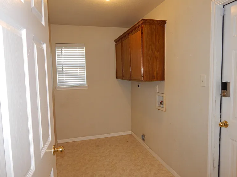 106 Cedar Ridge Dr — Photo 12