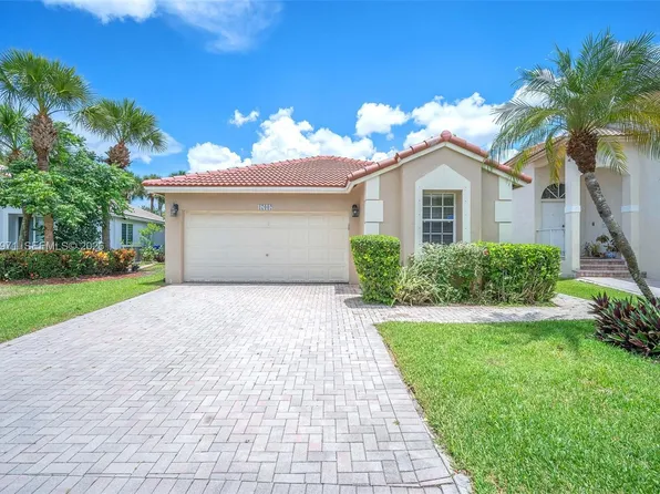 17002 NW 10th St, Pembroke Pines, FL 33028