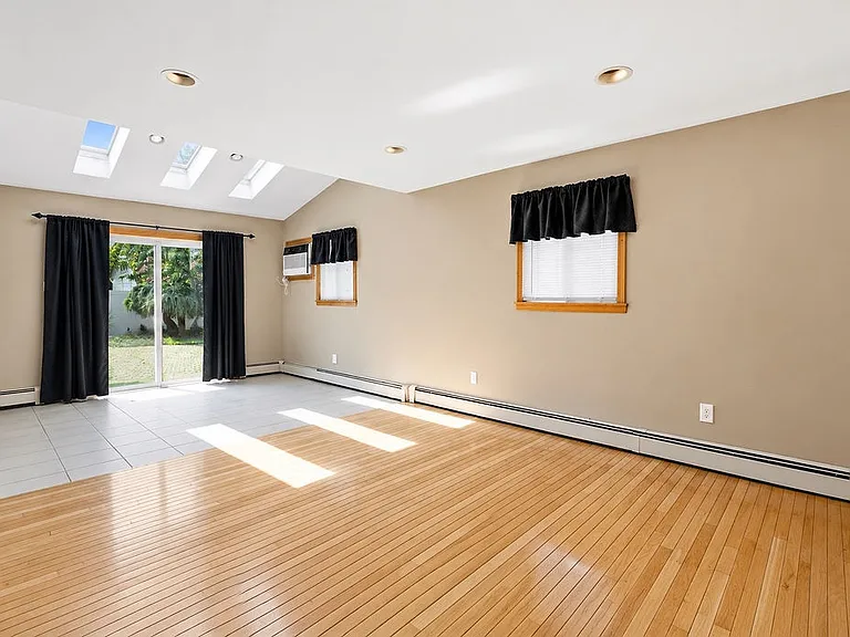 12 Cable Ln — Photo 3