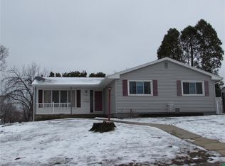 1424 25th St SE, Cedar Rapids, IA 52403