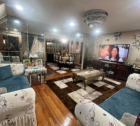 2nd image of 644 Avenue A