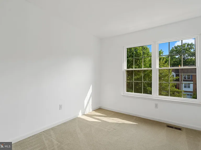 8608 Rocky Gap Ct — Photo 26